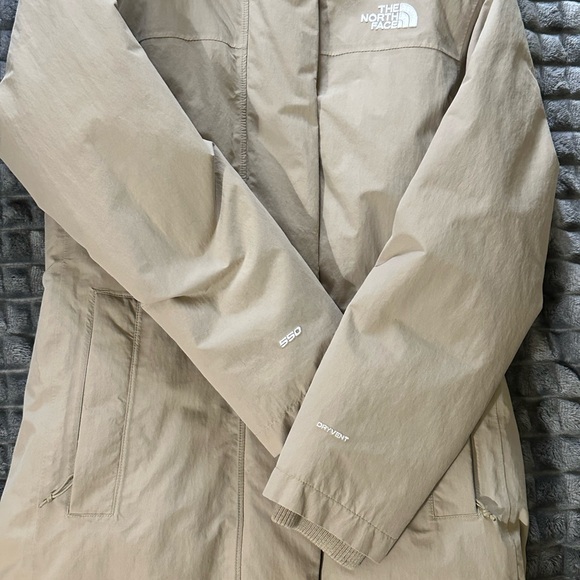 The North Face Women’s Petite 550 Artic Parka - Picture 3 of 5